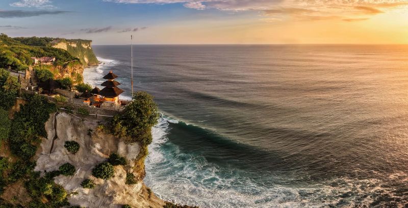 The Island Where Stillness and Science Meet