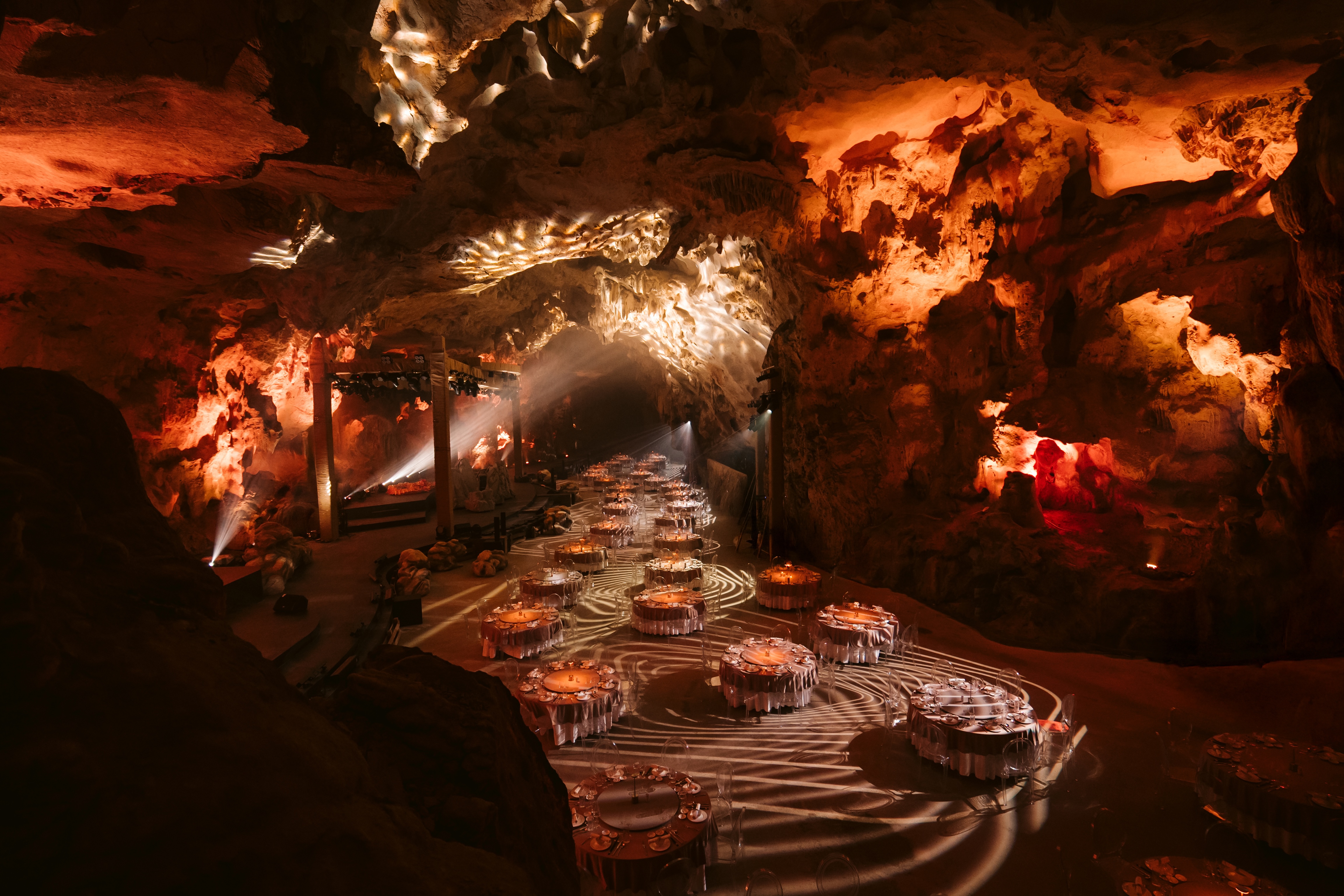 10 Extraordinary Restaurants That Turn Dining Into Adventures