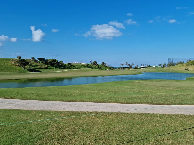 Where Hawaii's Volcanic Landscape Meets the Fairway