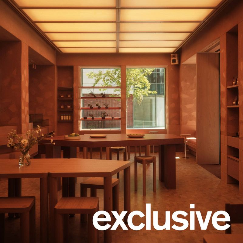 The Architecture of Courtyard Memory in a London Cafe