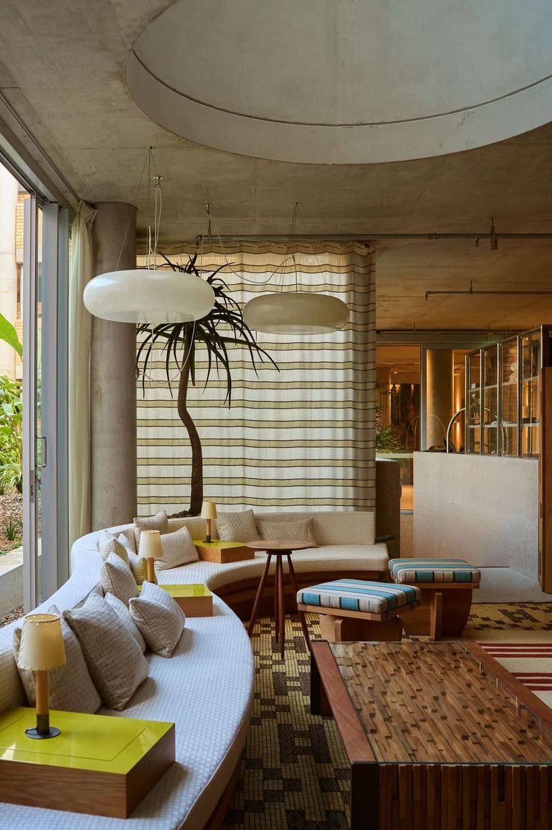 When a Modernist Brick Shell Rewrites Byron Bay's Coastal Script