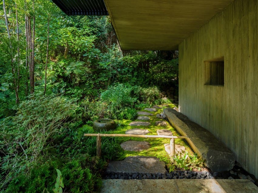 A Concrete Teahouse Questions What Tradition Should Feel Like