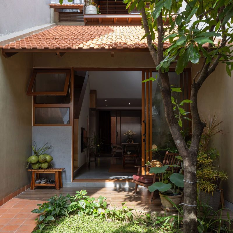 How a Four-Metre Alley Became a Family Home in Ho Chi Minh City