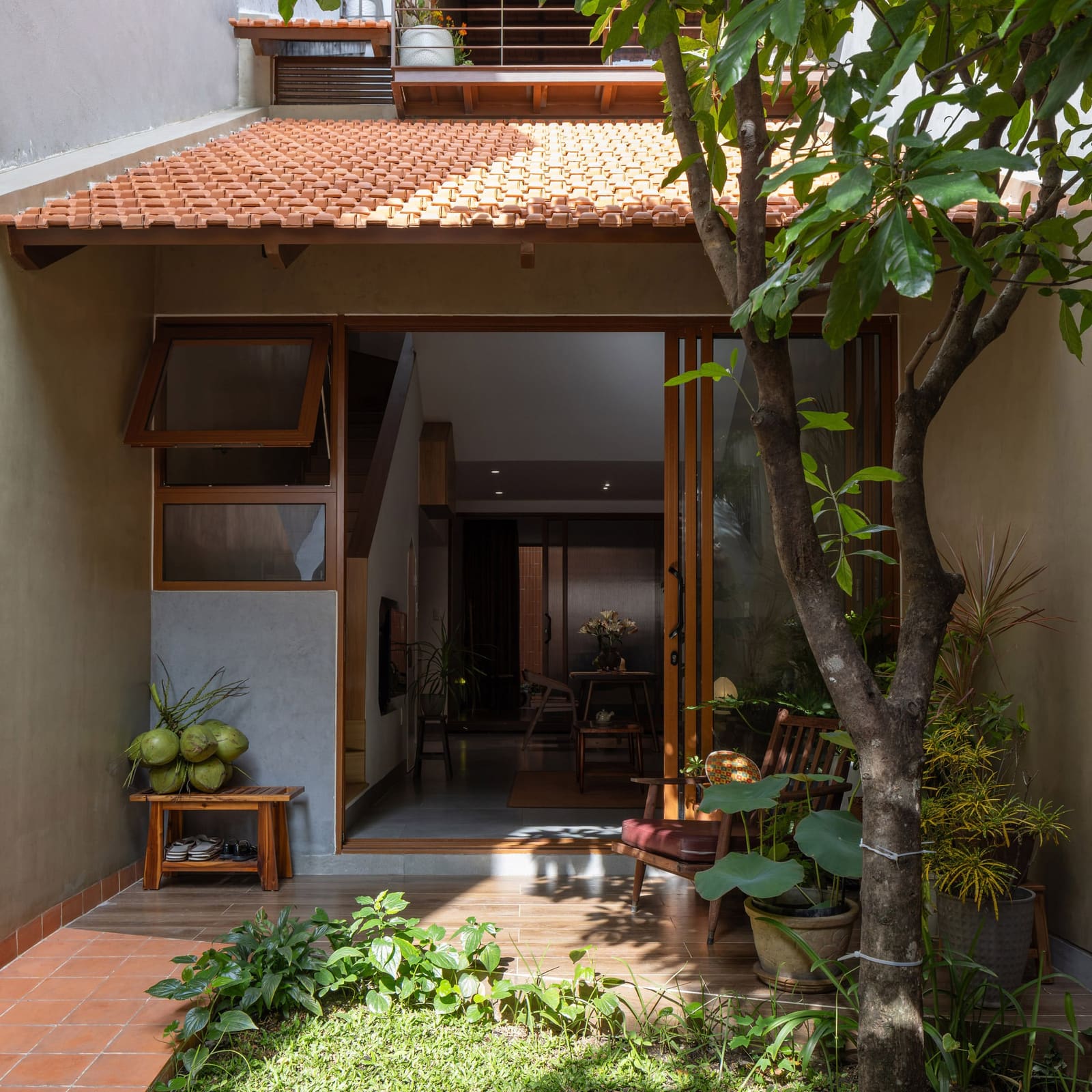 How a Four-Metre Alley Became a Family Home in Ho Chi Minh City