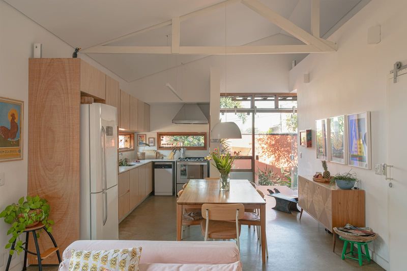 How a 39-Square-Metre Flat in São Paulo Found Balance Through Restraint