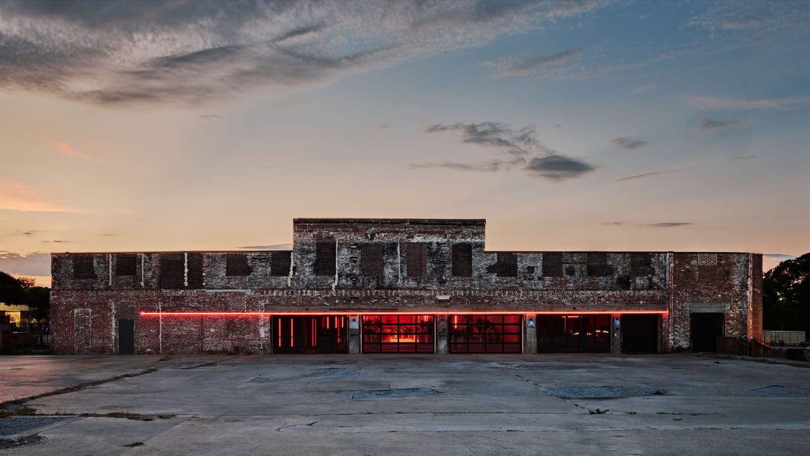 Loop Art Centre Repurposes a Century-Old Atlanta Warehouse With Flexible Design