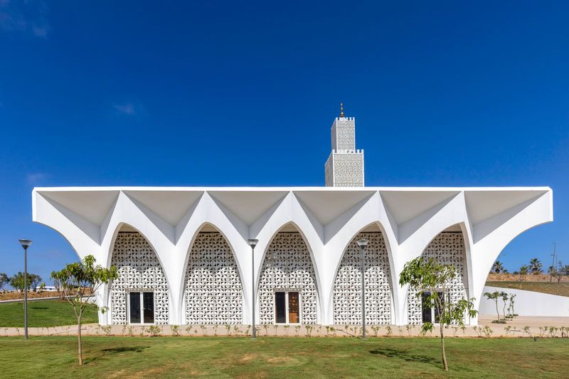 A Moroccan Mosque Reframes the Relationship Between Heritage and Light