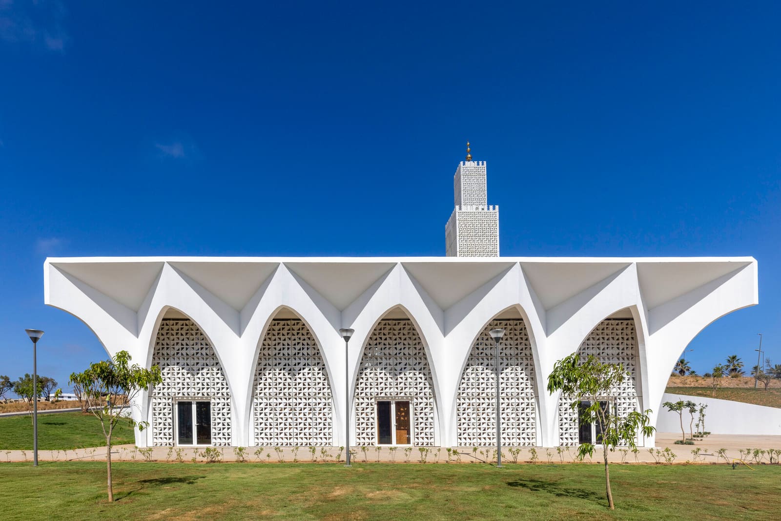 A Moroccan Mosque Reframes the Relationship Between Heritage and Light