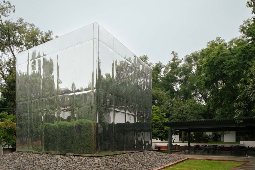 The Sfumato Pavilion Reanimates a Dormant Steel Frame in Tlaquepaque