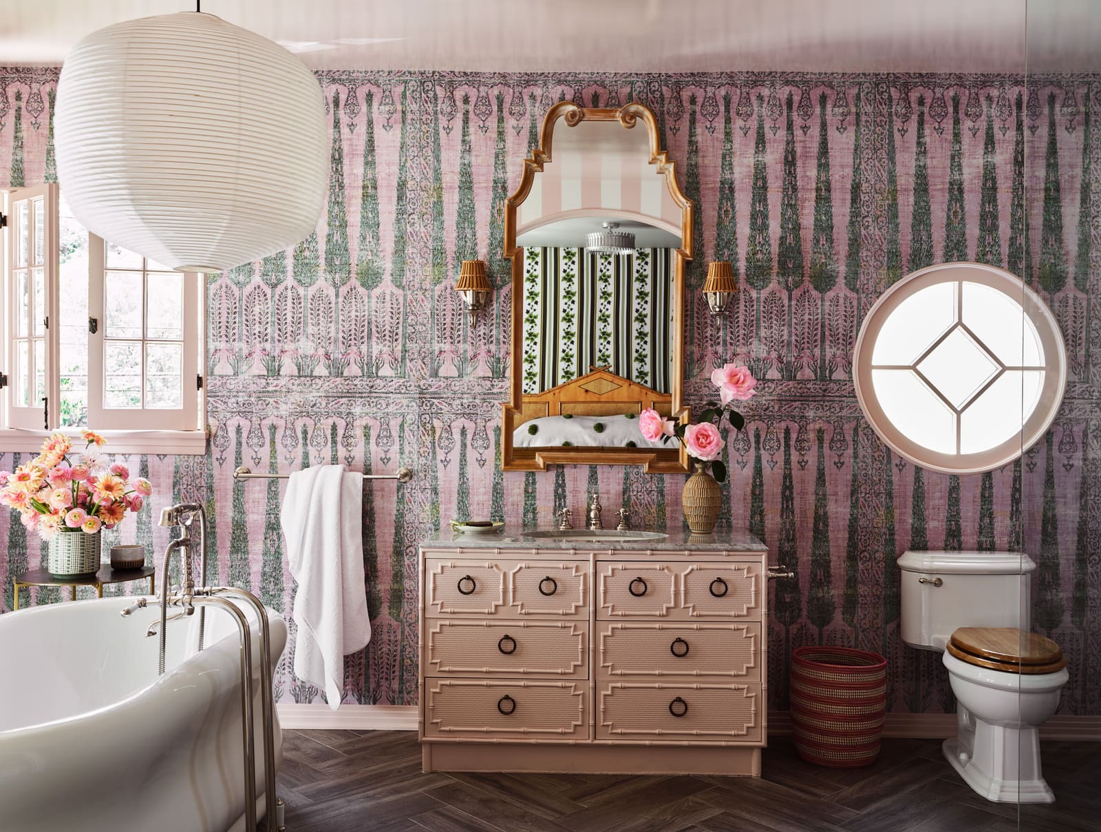 The Small Details That Separate a Functional Bathroom From a Designed One