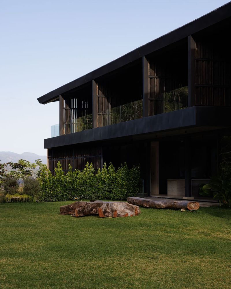 Steel and Shadow: A Mountain House That Bridges Forest and Valley