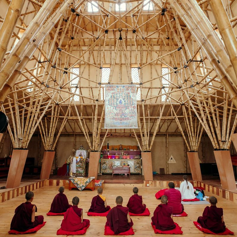 The Tectonic Range of Bamboo: From Vaulted Frames to Heat-Bent Lattice