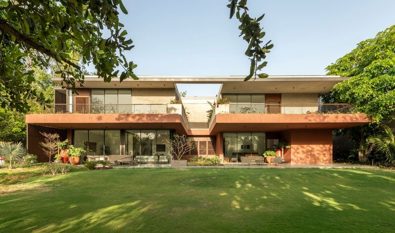 How Traditional Haveli Principles Shape a Modern Family Home in Gujarat