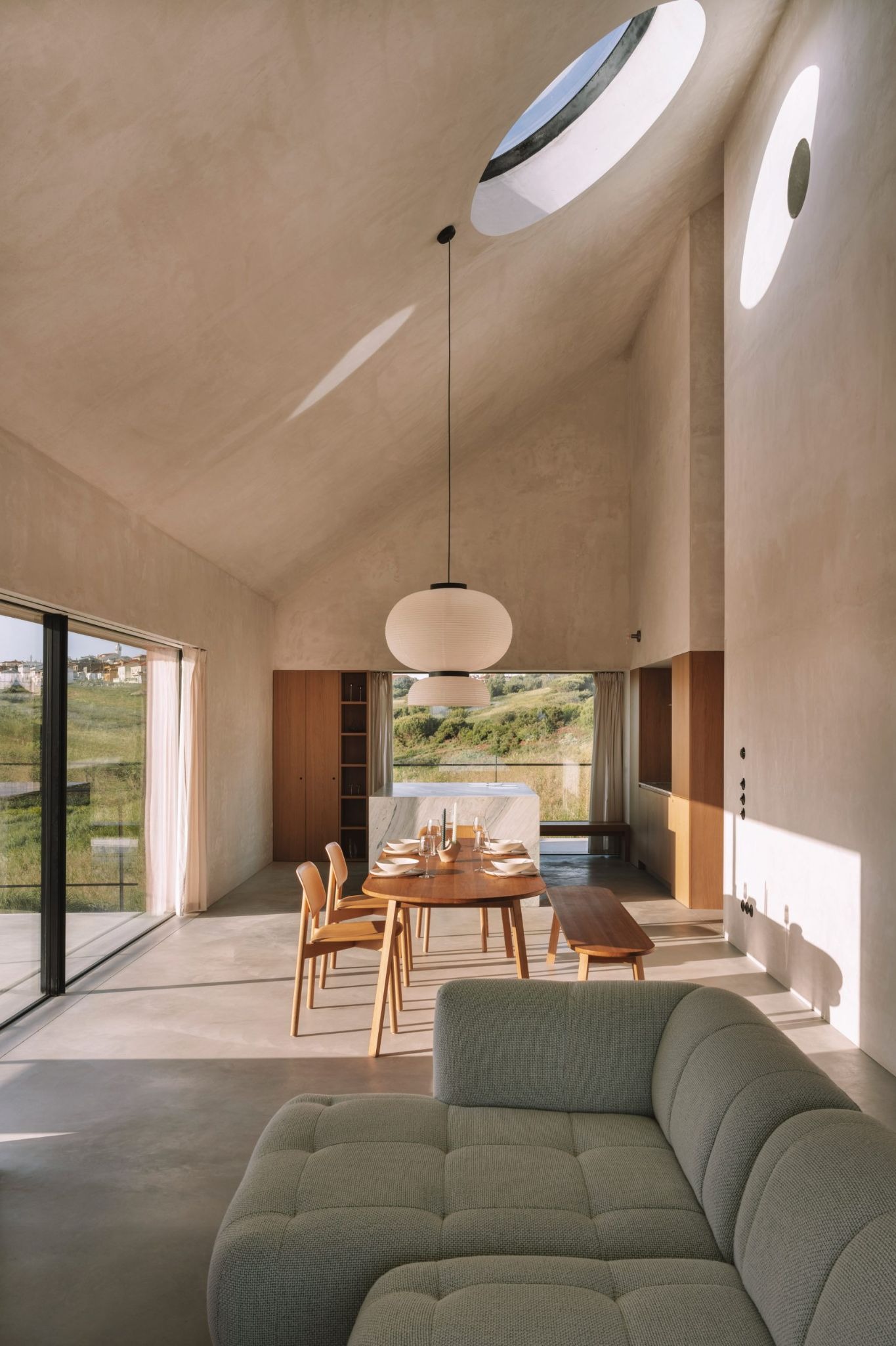 When Windows Vanish: Casa Plaj and the Art of the Fully Open-Air Pavilion