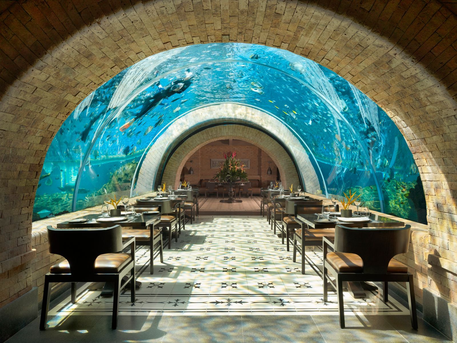 Top Picks - 8 Extraordinary Restaurants That Rewrite The Dining Experience