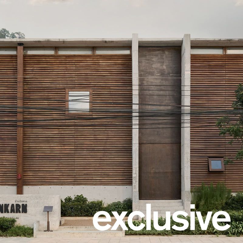 Louvred Timber Skin and Salvaged Tiles Shape a Thai Restaurant That Breathes