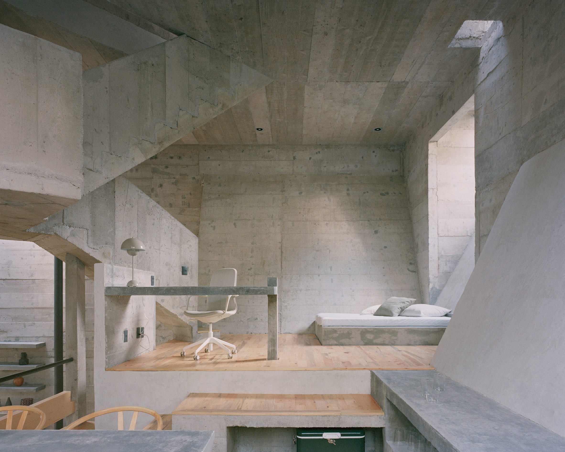 Top Picks - 7 Homes Where The Bed Is Part Of The Architecture