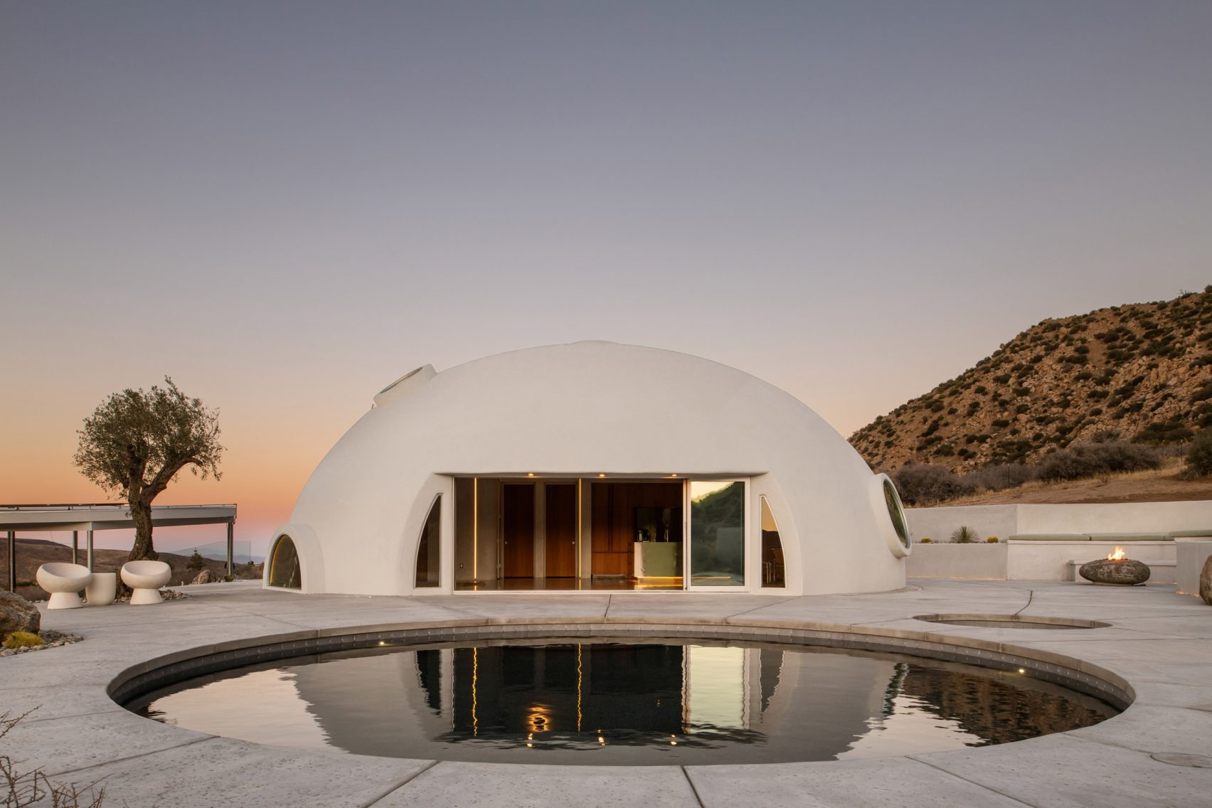 HATA: Anastasiya Dudik’s Sculptural Domed Home Reimagines California Living