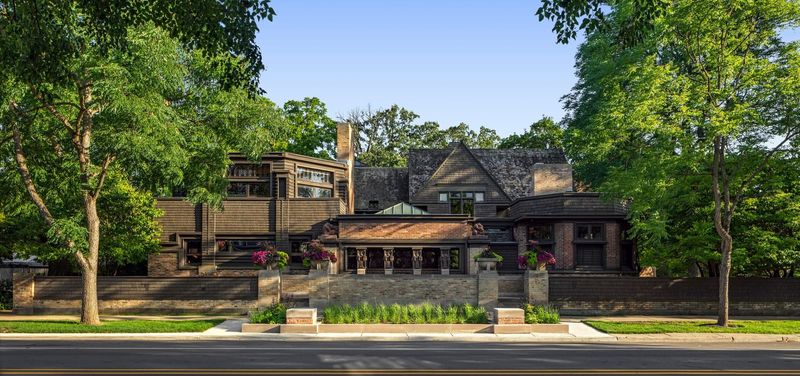 The Oak Park Years: How a Suburban Laboratory Shaped Wright's Design Language