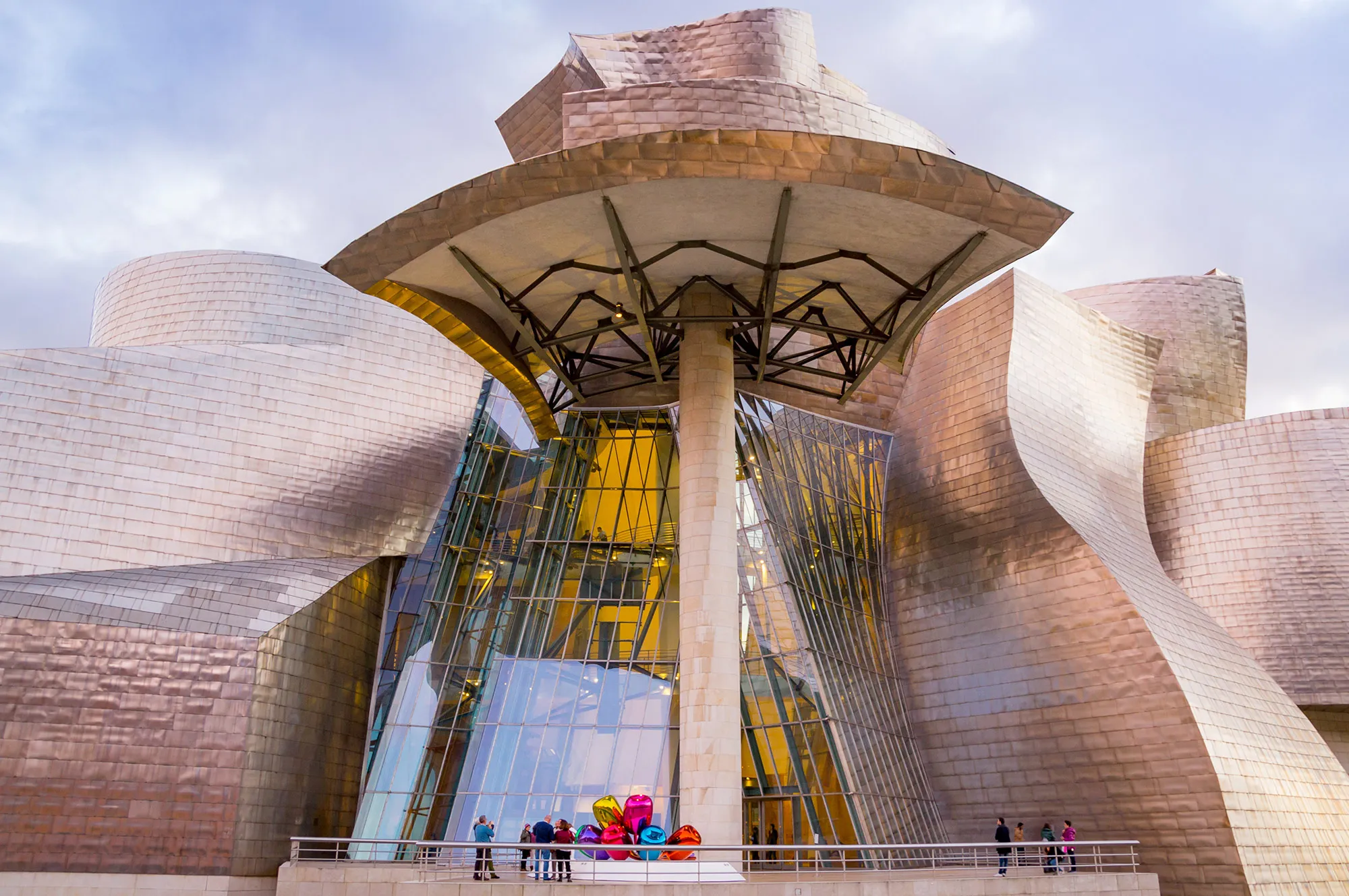 Guggenheim Bilbao: When One Building Changes A City’s Global Image