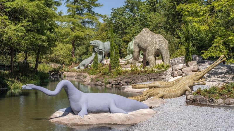 When Victorian Scientists Built Dinosaurs Before They Knew What Dinosaurs Looked Like