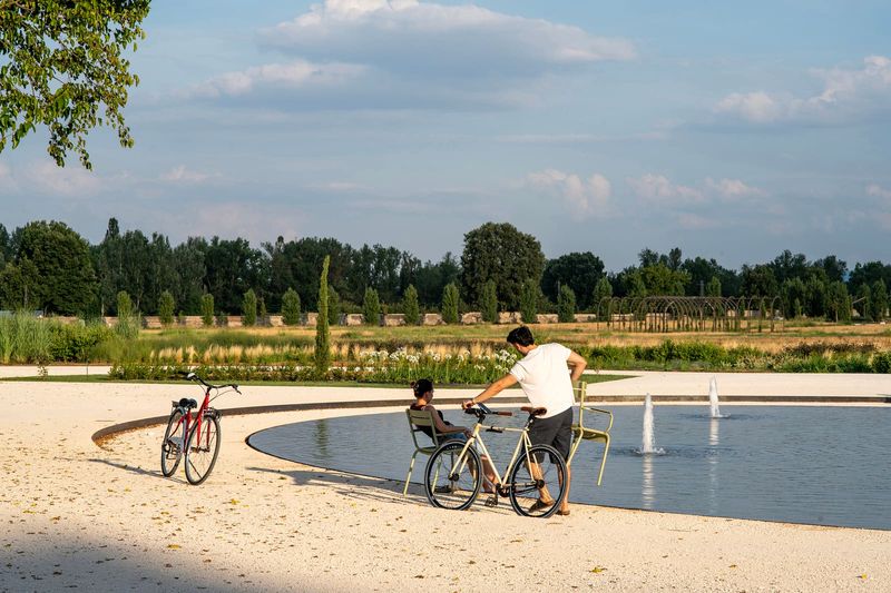 When a Baroque Estate Becomes Infrastructure