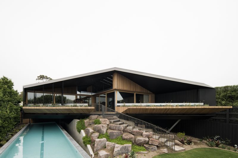 FIGR Architecture Studio’s Kross House Hovers Above Mount Martha With A Pavilion-style Layout