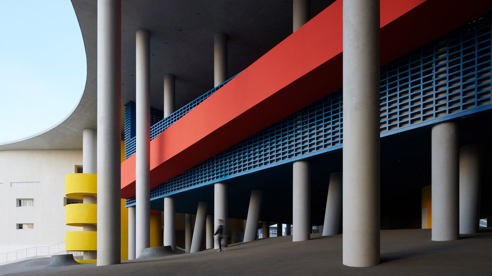 Approach Design Studio’s Colorful “Floating City” for Huizhen High School