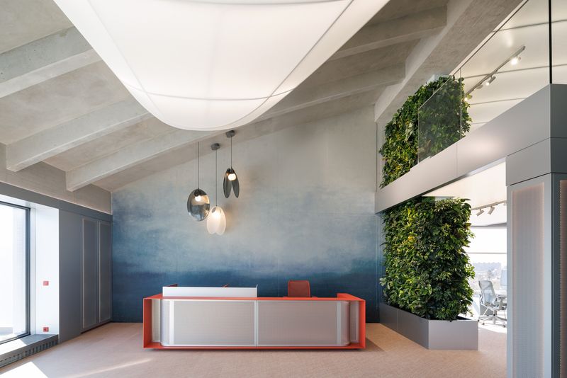 BlueRiot Deveron Workspace: CISARSTUDIO Shapes a Calm and Adaptive Office in Prague