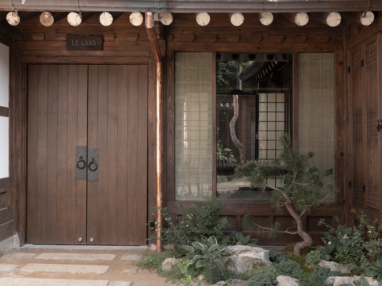 Le Labo’s Local-infused Retail Strategy: A Cultural Journey Through Architecture