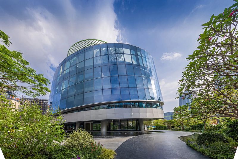 Liquid Geometry: YAG and Metropolitan Design Anchor the Spirit of Spring in Qianhai
