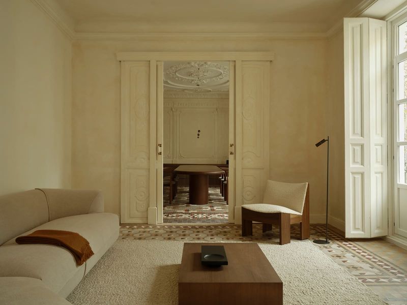 Restoring 1890s Valencia: When Historic Bones Meet Contemporary Living