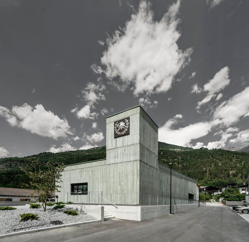 When Concrete Turns Green: A Fire Station That Speaks the Language of Alpine Slopes