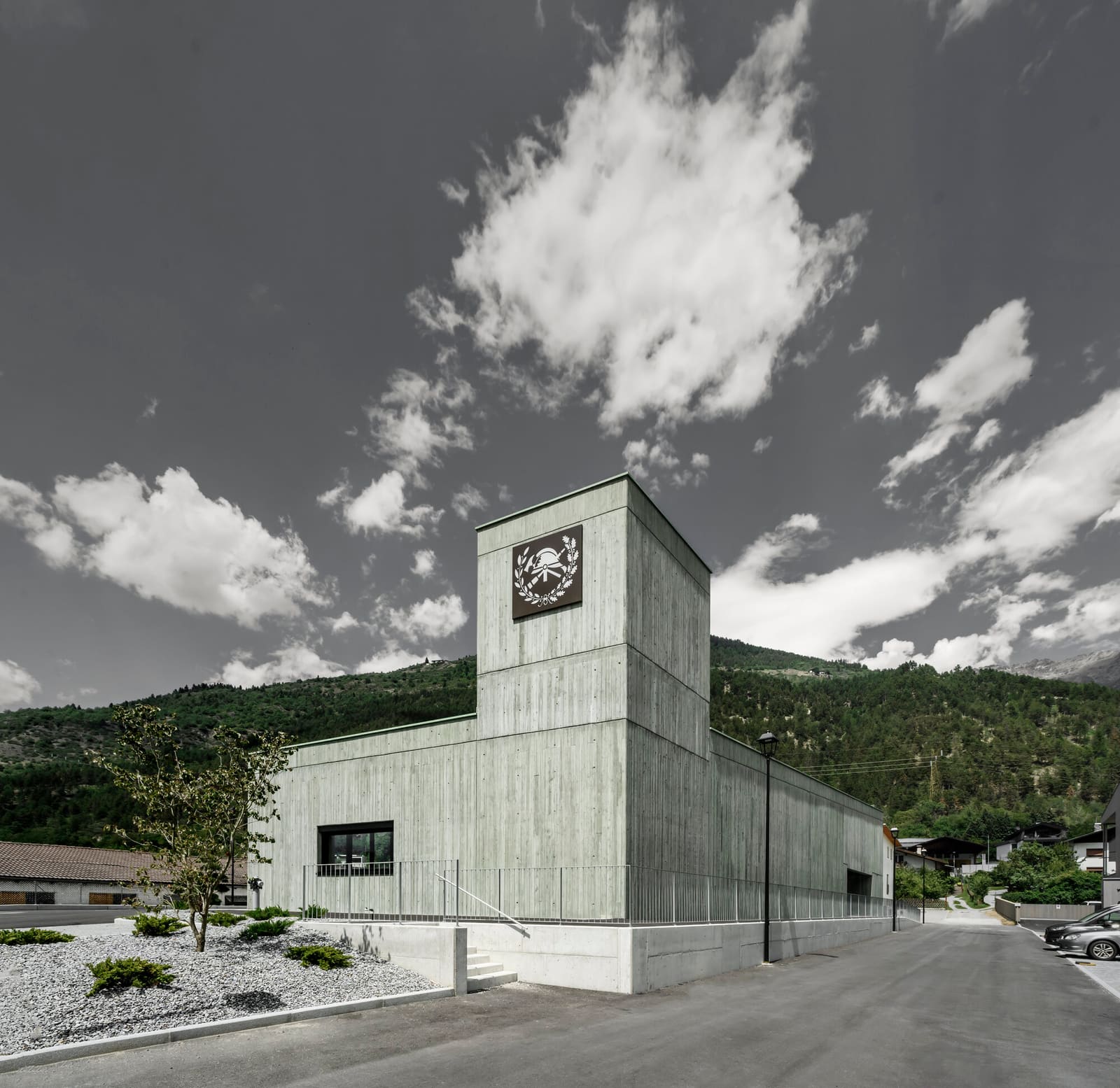 When Concrete Turns Green: A Fire Station That Speaks the Language of Alpine Slopes