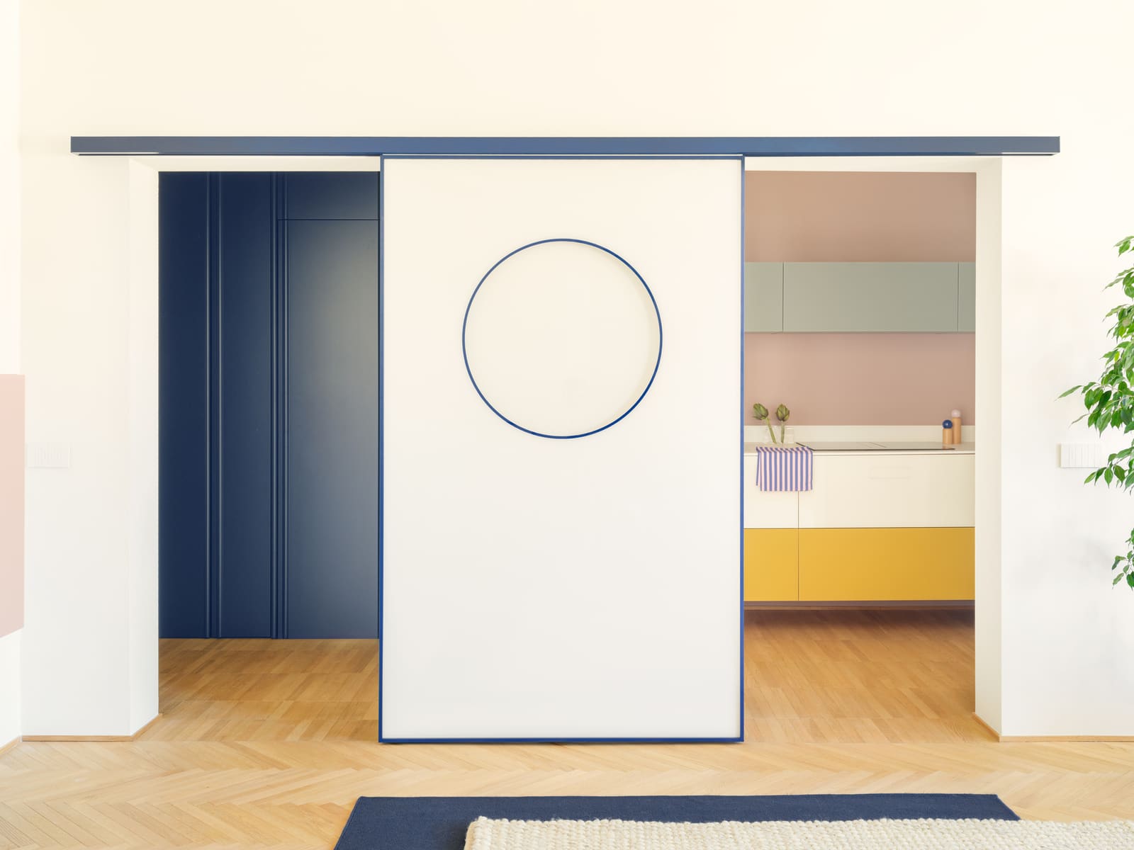 When the Past Shapes the Present: A 1930s Apartment's Quiet Reinvention