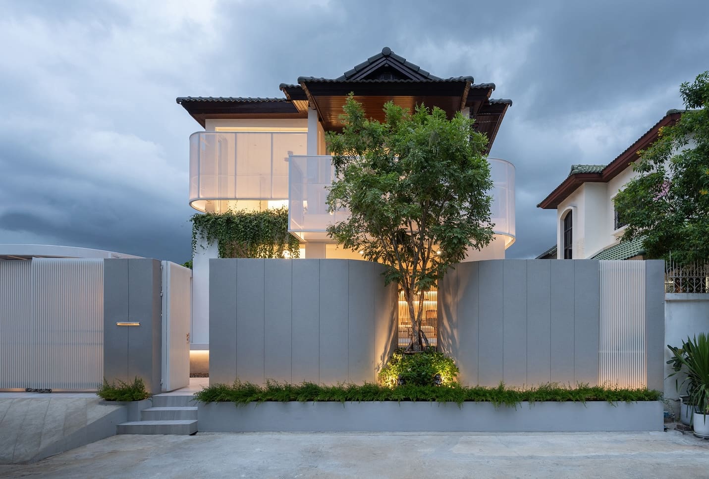 When Suburbia Fractures: Adaptive Reuse on a Bangkok Road That Changed Overnight