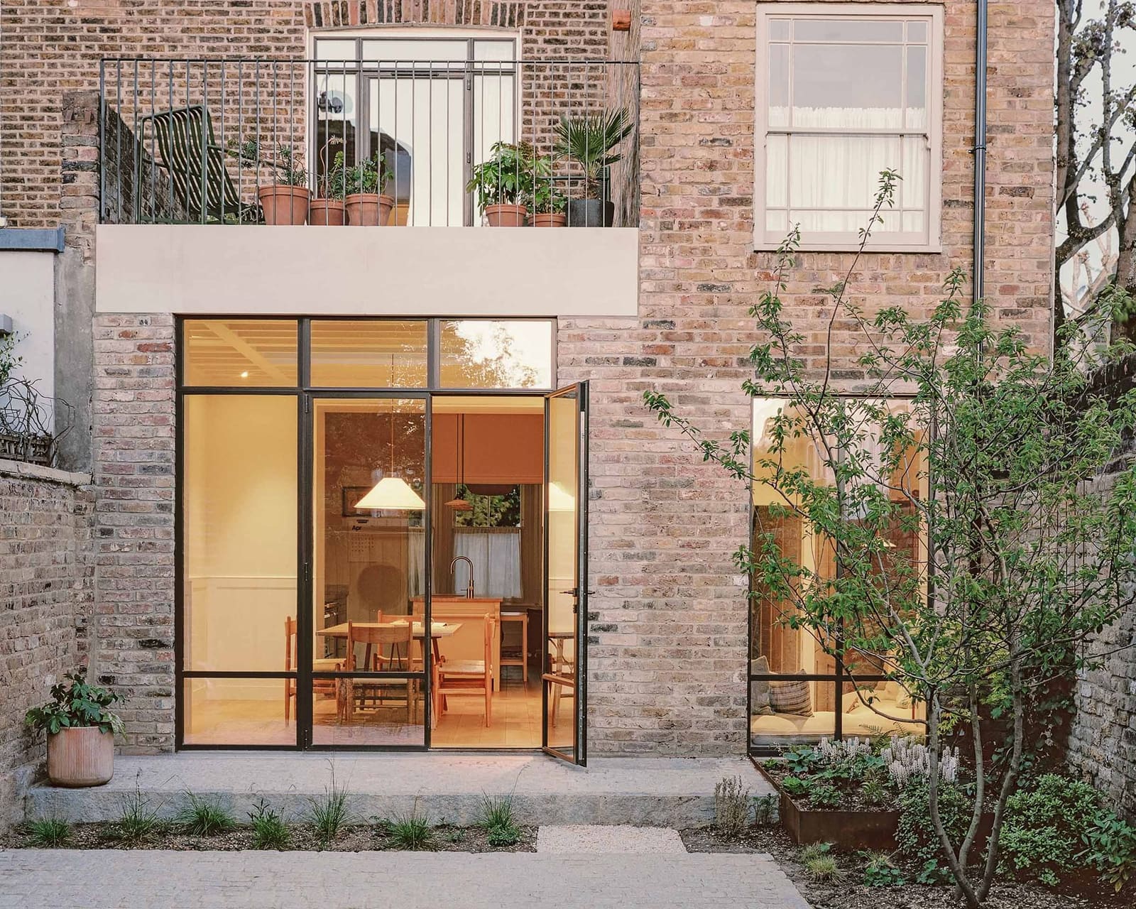 When Two Flats Become One: Blending Midcentury Design into a Victorian Terrace