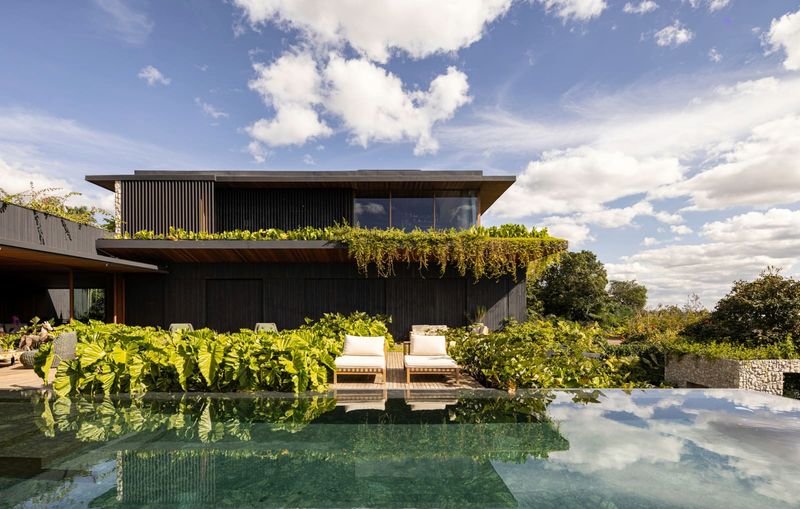 When Walls Come Down: Rethinking a Family Home Through Landscape