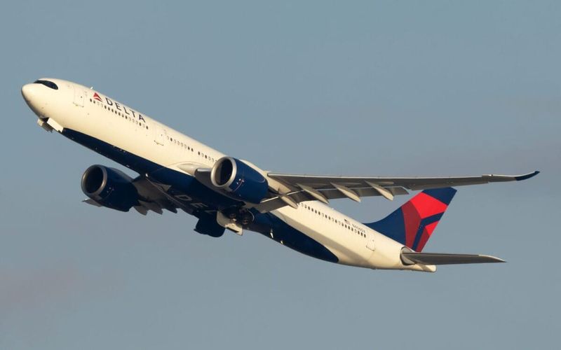 Delta and Its Pilots Still Can't Agree on Schedules