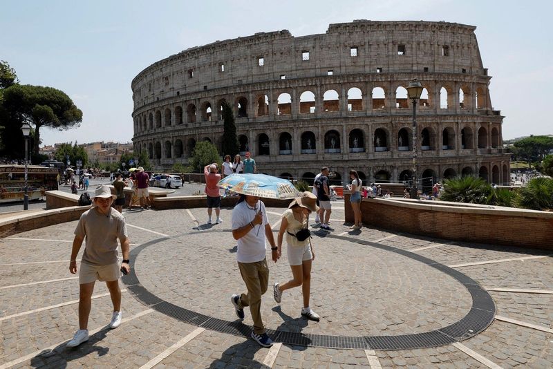 Heat Records Fall Across Europe as Wildfires Force Evacuations
