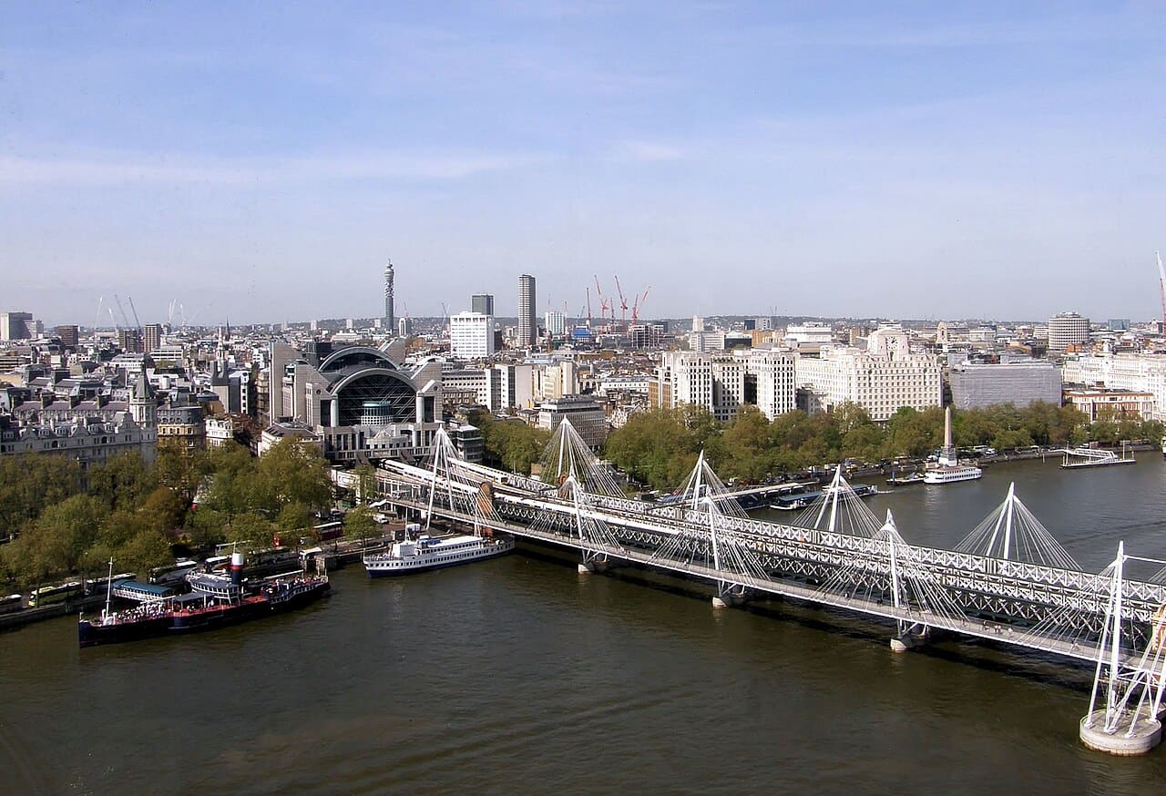 London's Charing Cross and Waterloo East to Shut for Three Weeks in August