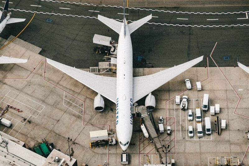 Technical Failure Grounds Flights Across Four Major US Airports